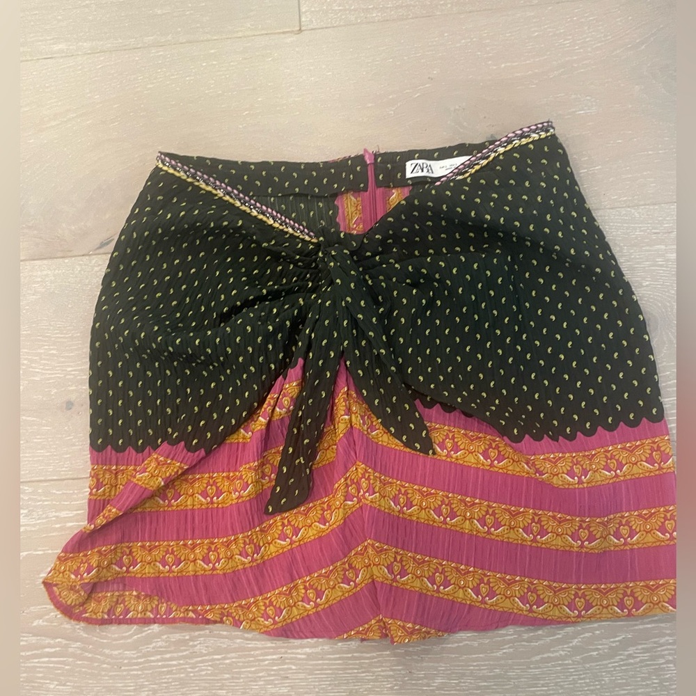 Zara Bohemian multi color skirt with from slit & tie Sz L